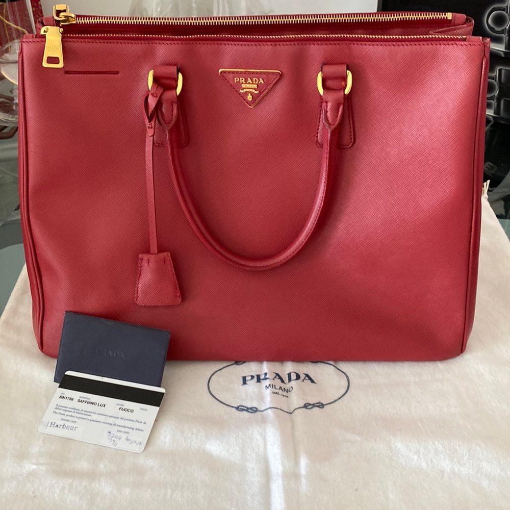 PRADA Saffiano Lux Large Galleria Double Zip Tote